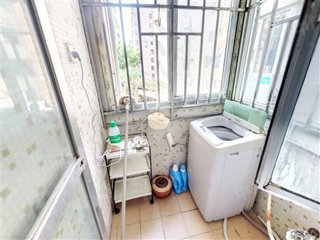 半岛花园A区-阳台