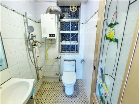 泰华大厦-卫生间