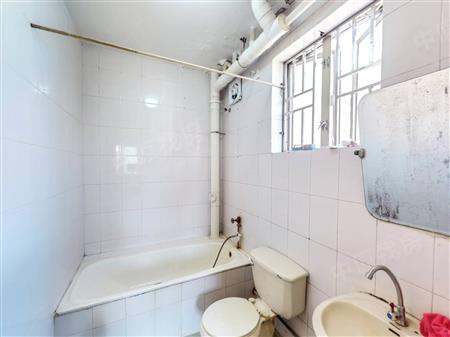 南头花园-卫生间