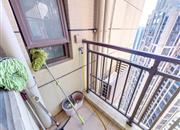 德润荣君府-阳台