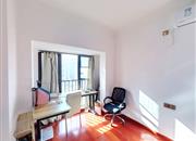 德润荣君府-次卧