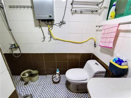 皇御苑B区-卫生间