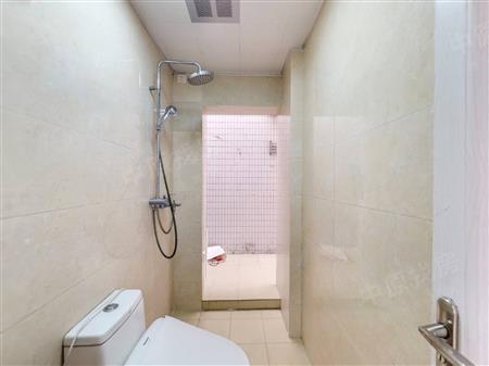 彩天怡色-卫生间