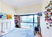 潜龙曼海宁花园（南区）-主卧