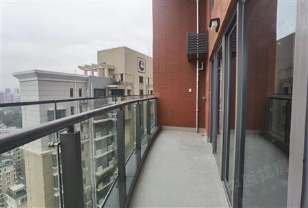 德弘天下华府-阳台