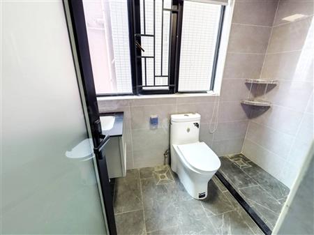 君胜熙珑山花园-卫生间