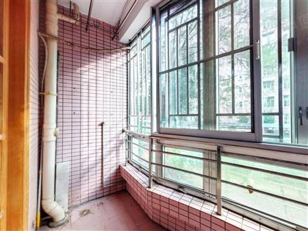 百仕达花园一期-阳台