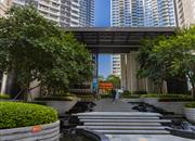 华盛珑悦花园-大门