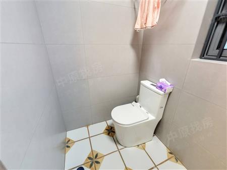 深业鹤塘岭花园-卫生间