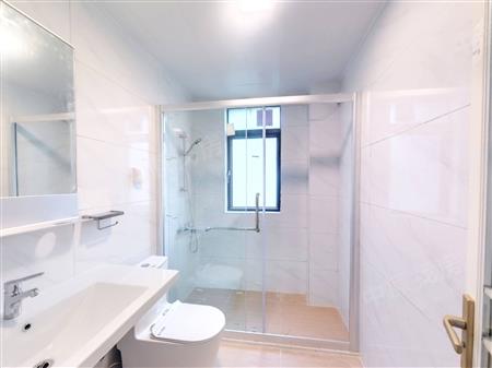 桐林花园-卫生间