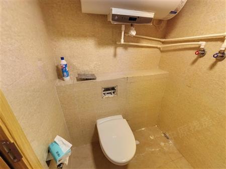 荣德国际-卫生间