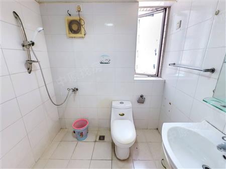 深南花园-卫生间