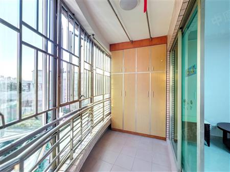 百仕达花园一期-阳台