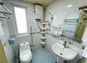 青春家园-卫生间