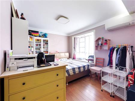 金地海景花园C区-次卧