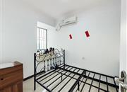 阳光天地家园-次卧