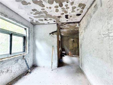 百仕达花园一期-次卧