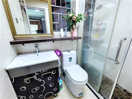 港城华庭-卫生间