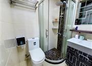港城华庭-卫生间