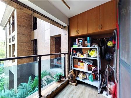 金亨利首府-阳台