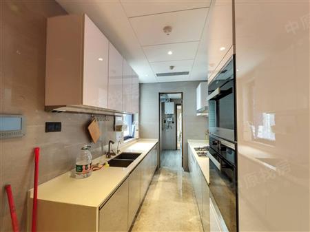半岛城邦花园三期-厨房