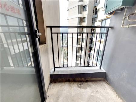 佳兆业山海苑-阳台