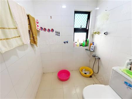 四海宜家-卫生间