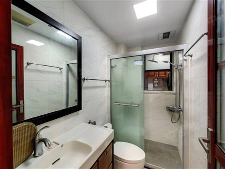 新天鹅堡三期-卫生间