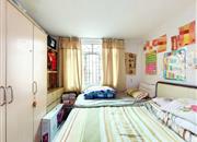 中房怡芬花园-主卧