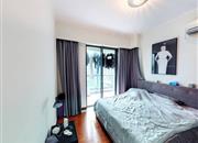 鸿威海怡湾畔花园-主卧