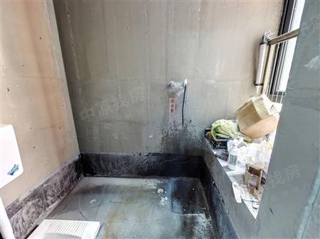 悦峰华府-卫生间