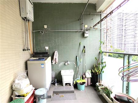 百仕达东郡-阳台