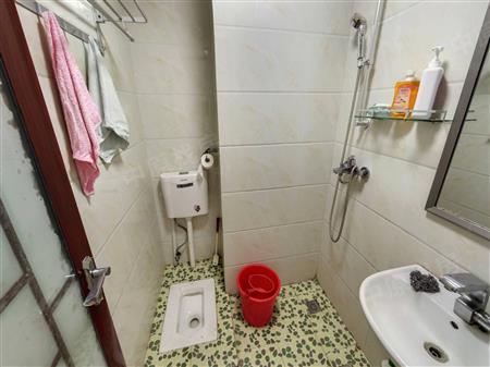 流塘阳光花园-卫生间