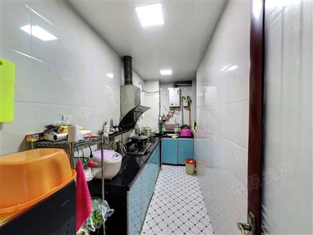流塘阳光花园-厨房