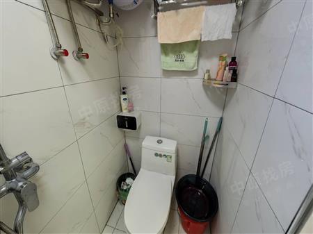 龙光玖云著大楼-卫生间