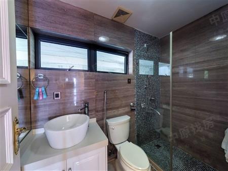 万科17英里（一期）-卫生间