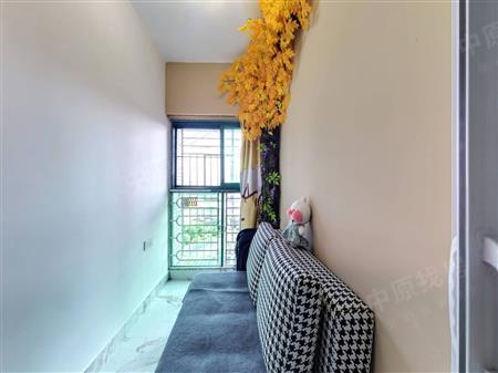 金色年华家园-阳台