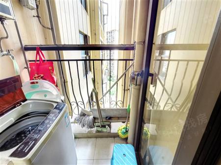 英郡年华花园（一期）-阳台