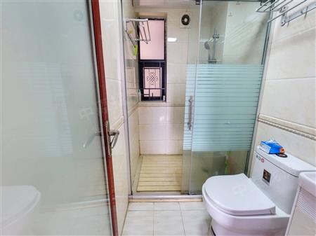 远洋新干线一期(荣域花园)-卫生间