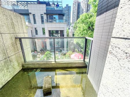 金众云山栖-阳台