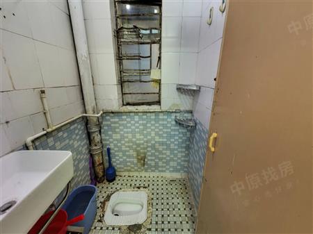 灵芝新村-卫生间