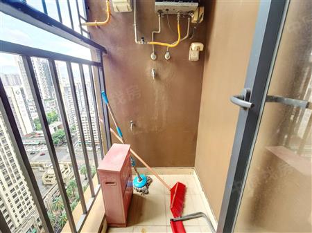 天誉国际公馆-阳台