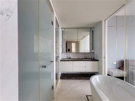 深业上城-卫生间