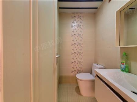 西岭花园-卫生间