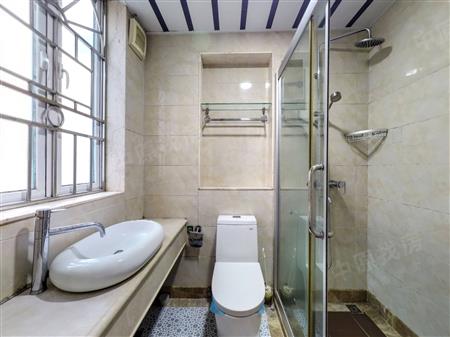 西岭花园-卫生间