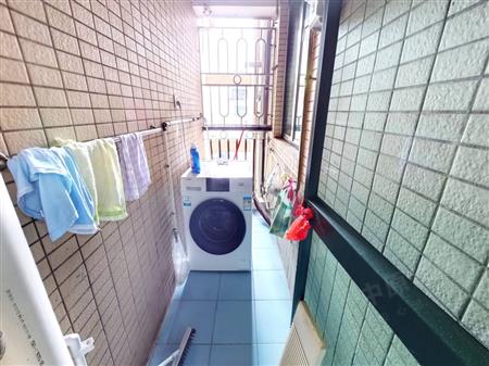 嘉多利花园-阳台