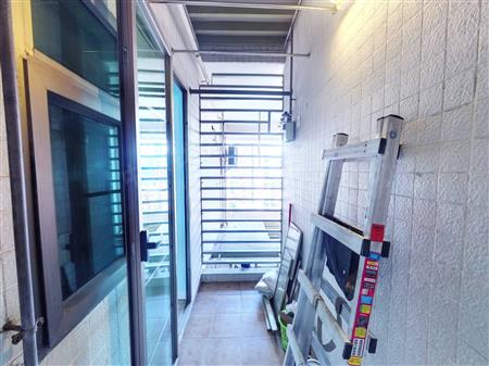 新一代大厦-阳台