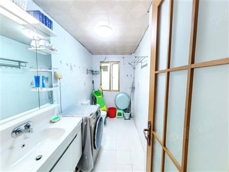 浪琴屿花园-卫生间