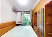 浪琴屿花园-主卧