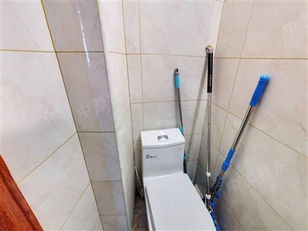 漾日湾畔-卫生间